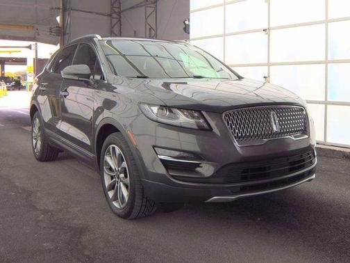 Magnetic Gray Metallic 2019 Lincoln MKC Select