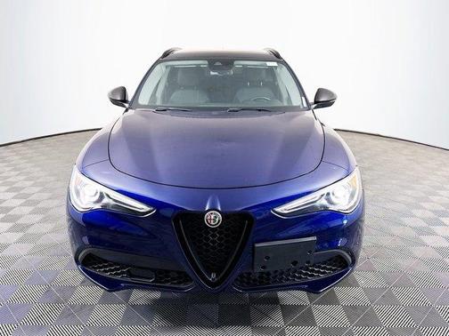 2021 Alfa Romeo Stelvio Base