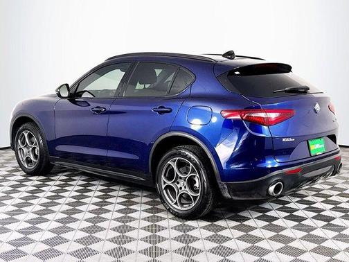 2021 Alfa Romeo Stelvio Base
