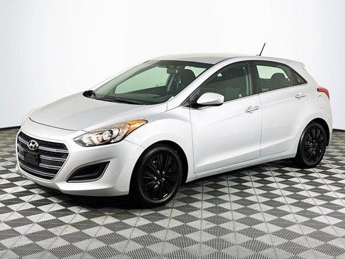 2017 Hyundai Elantra GT Base