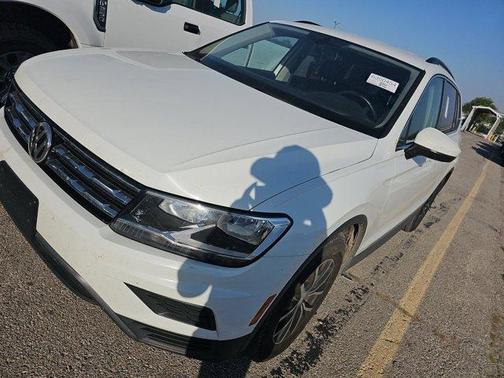 Pure White 2021 Volkswagen Tiguan 2.0T SE