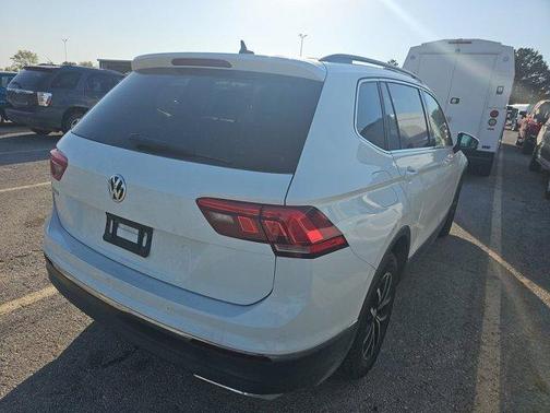 Pure White 2021 Volkswagen Tiguan 2.0T SE