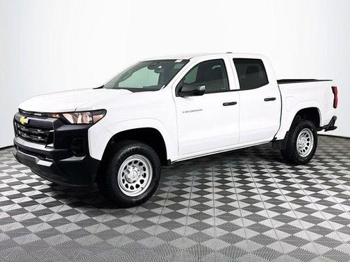 Summit White 2024 Chevrolet Colorado WT