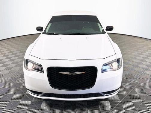 2019 Chrysler 300 Touring