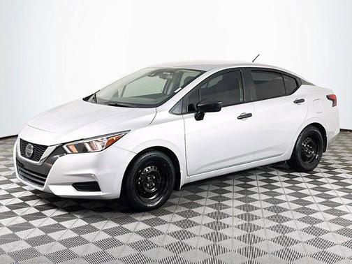 Brilliant Silver Metallic 2020 Nissan Versa S
