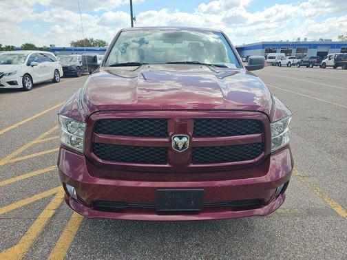 Delmonico Red Pearlcoat 2016 RAM 1500 Tradesman/Express