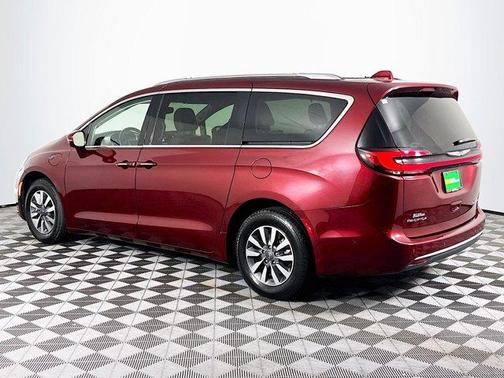 2021 Chrysler Pacifica Hybrid Touring L