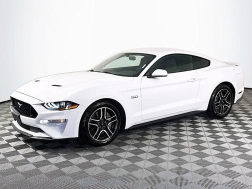 Oxford White 2018 Ford Mustang GT