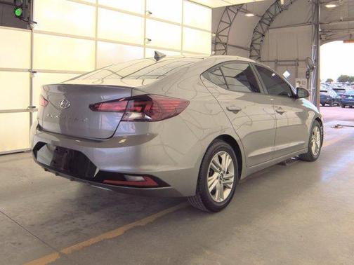 Metal 2020 Hyundai ELANTRA SEL