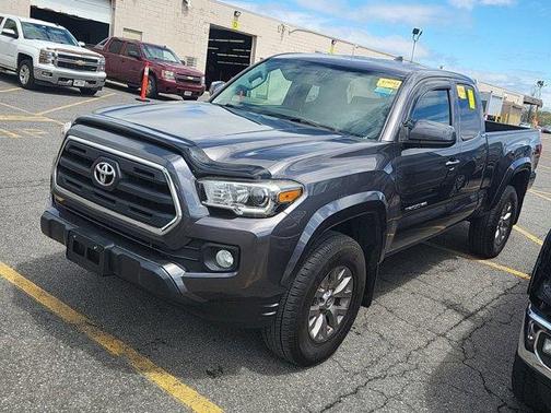 Magnetic Gray Metallic 2017 Toyota Tacoma SR5