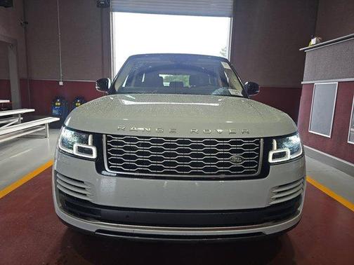 Yulong White 2019 Land Rover Range Rover HSE