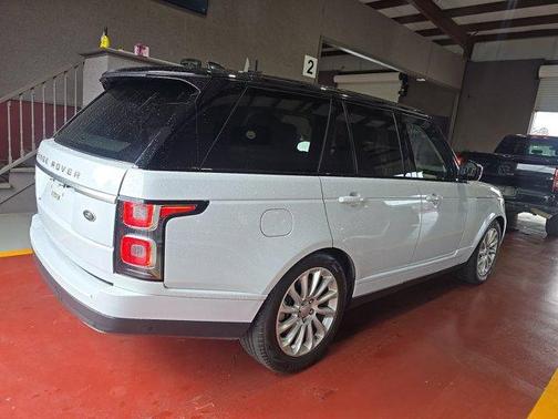 Yulong White 2019 Land Rover Range Rover HSE