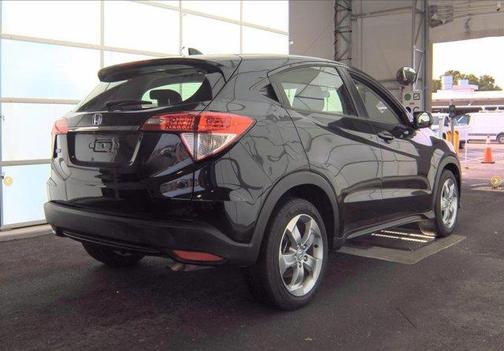 Crystal Black Pearl 2021 Honda HR-V LX