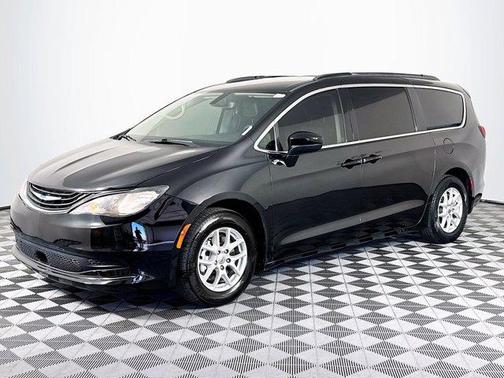 2021 Chrysler Voyager LXI
