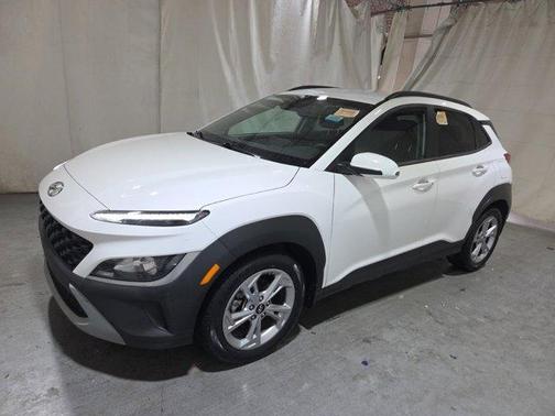 Lunar White 2022 Hyundai KONA SEL