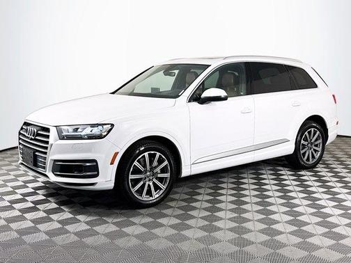 Glacier White Metallic 2018 Audi Q7 3.0T Prestige