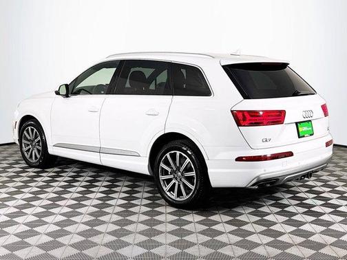 Glacier White Metallic 2018 Audi Q7 3.0T Prestige