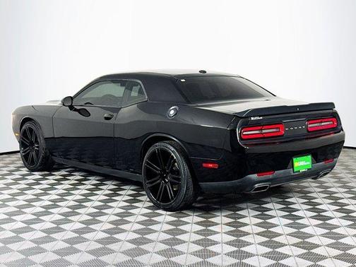 2017 Dodge Challenger SXT