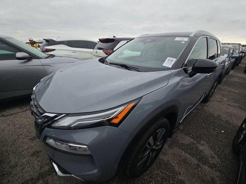 2 Tone Gray / Black Roof 2023 Nissan Rogue Platinum