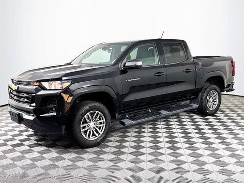 Black 2023 Chevrolet Colorado LT
