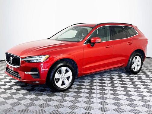 2022 Volvo XC60 B5 Momentum