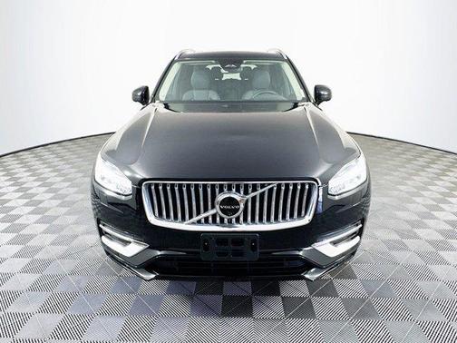 2025 Volvo XC90 B6 Plus 7-Seater