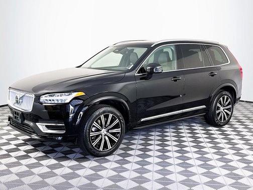 2025 Volvo XC90 B6 Plus 7-Seater