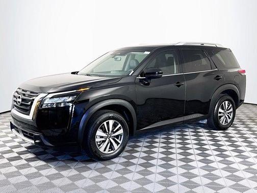 Black 2025 Nissan Pathfinder SL