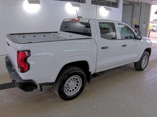 Summit White 2024 Chevrolet Colorado WT