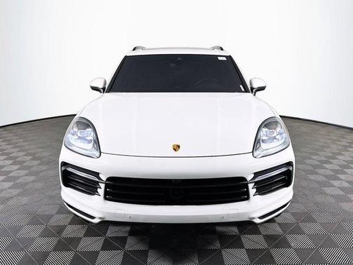 2022 Porsche Cayenne Base