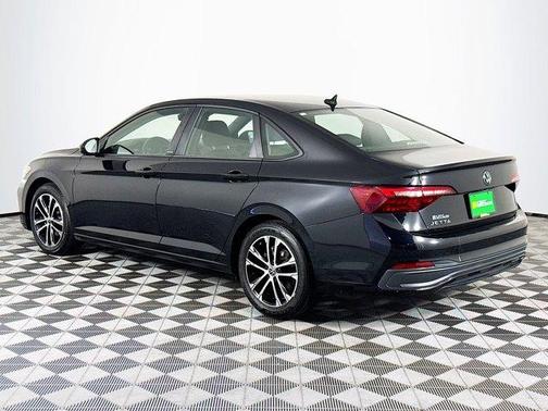 Deep Black Pearl Effect 2024 Volkswagen Jetta 1.5T Sport