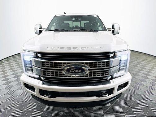 White Platinum Tri-Coat Metallic 2019 Ford F-350 Platinum