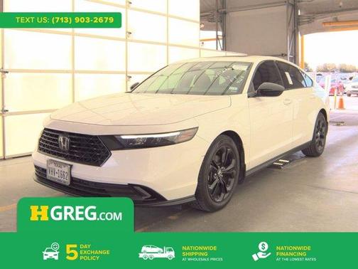 Platinum White Pearl 2025 Honda Accord SE