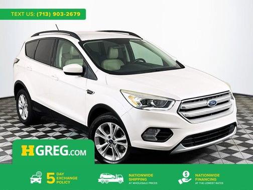White Platinum Tri-Coat Metallic 2018 Ford Escape SEL