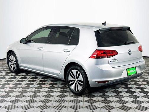 2016 Volkswagen e-Golf SE