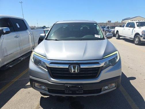 Lunar Silver Metallic 2019 Honda Ridgeline RTL-E