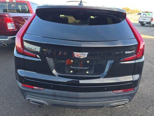 2022 Cadillac XT4 Premium Luxury