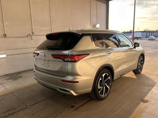 2024 Mitsubishi Outlander SEL Black Edition