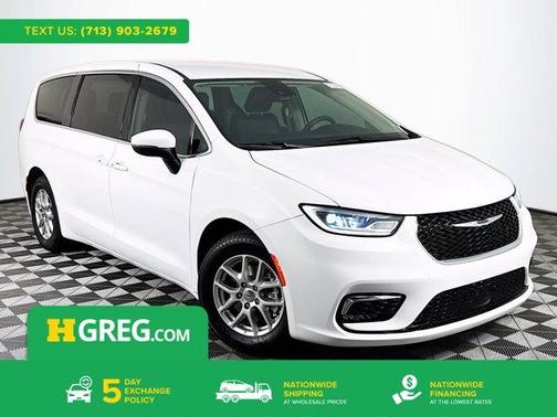 2023 Chrysler Pacifica Touring-L