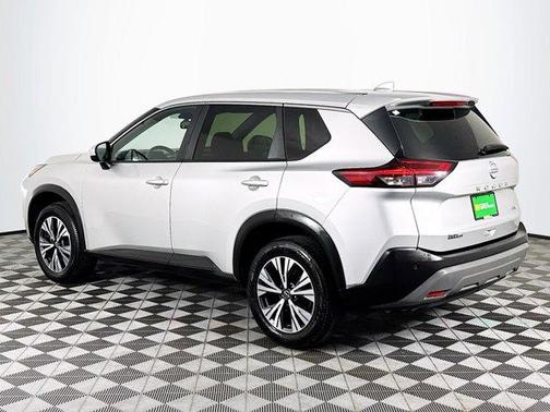 Brilliant Silver Metallic 2023 Nissan Rogue SV