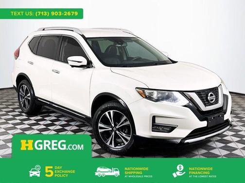 White 2017 Nissan Rogue SL