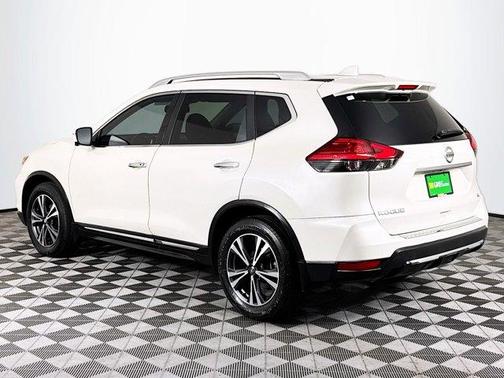 White 2017 Nissan Rogue SL