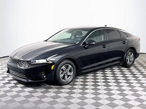 Ebony Black 2022 Kia K5 LXS