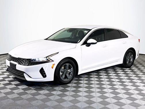 Glacial White Pearl 2022 Kia K5 LX