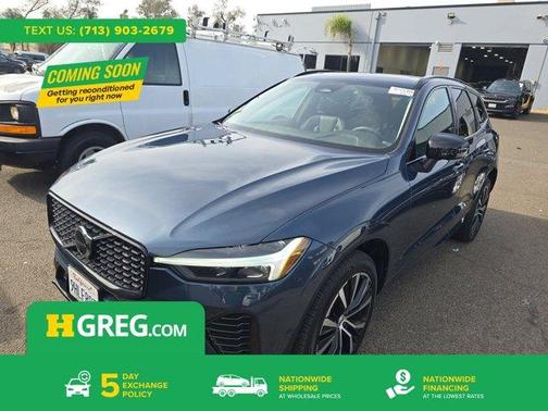 2023 Volvo XC60 B5 Plus Dark Theme