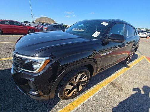 Deep Black Pearl Effect 2026 Volkswagen Atlas Cross Sport 2.0T SE w/Technology