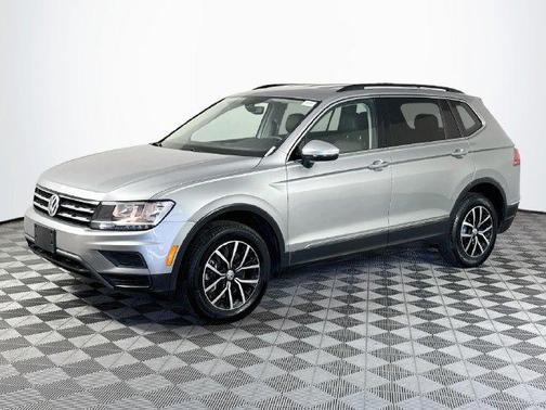 Pyrite Silver Metallic 2021 Volkswagen Tiguan 2.0T SE 4MOTION