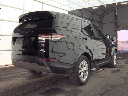 2020 Land Rover Discovery SE