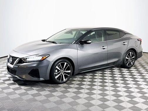 Gun Metallic 2022 Nissan Maxima SV