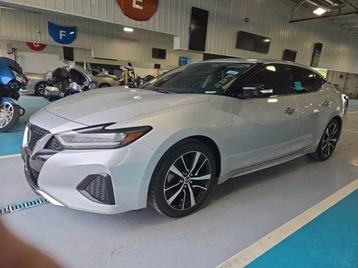 Brilliant Silver Metallic 2022 Nissan Maxima SV
